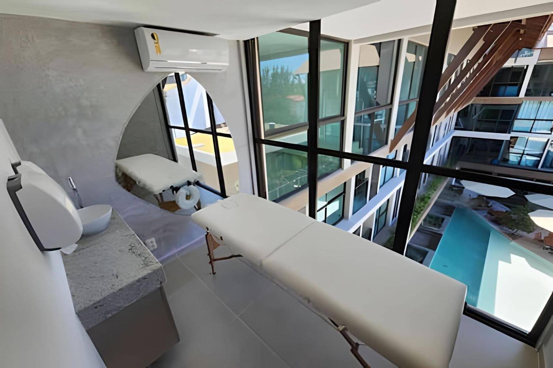 Sunny Hall Flat *